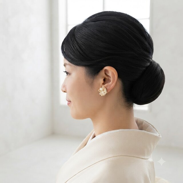生成り ─きなり─』紙のつまみ細工 ピアス｜日本の色・和装・着物