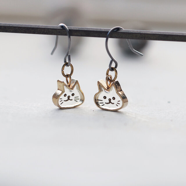 すごくちいさいねこちゃん｜ピアス｜イヤリング｜P573 | iichi 日々の