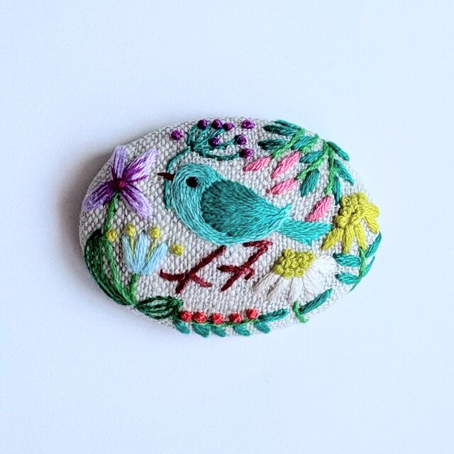 ことりと草花の刺繍ブローチ(botanical）#501 | iichi 日々の暮らしを