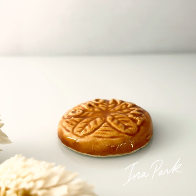モウラン オレンジがかった色味の当たりガレット ヴィンテージフェーヴ