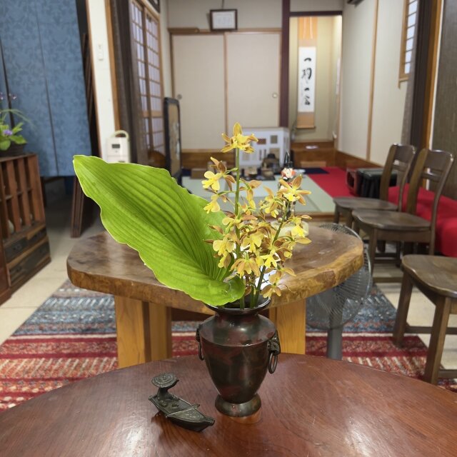 0006 銅製花器 フラワーベース | iichi 日々の暮らしを心地よくする