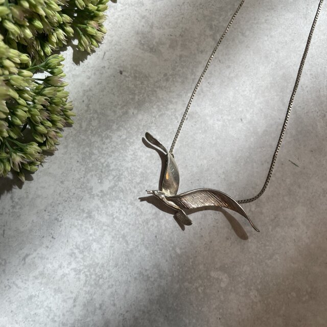 風と渡り鳥のヴィンテージペンダント｜スペイン製 925シルバー｜43cm