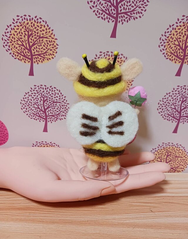 羊毛フェルト ミツバチ コスプレしちゃいましたぁー | iichi 日々の