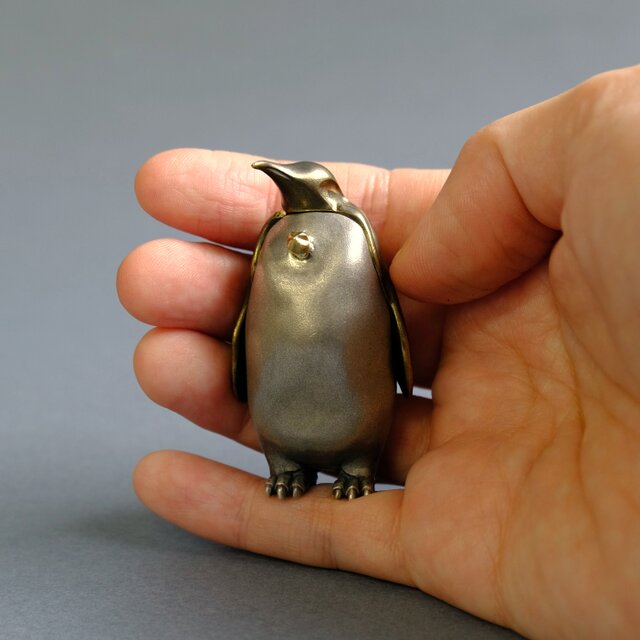 エンペラーペンギン Silver & Brass | iichi 日々の暮らしを心地よく