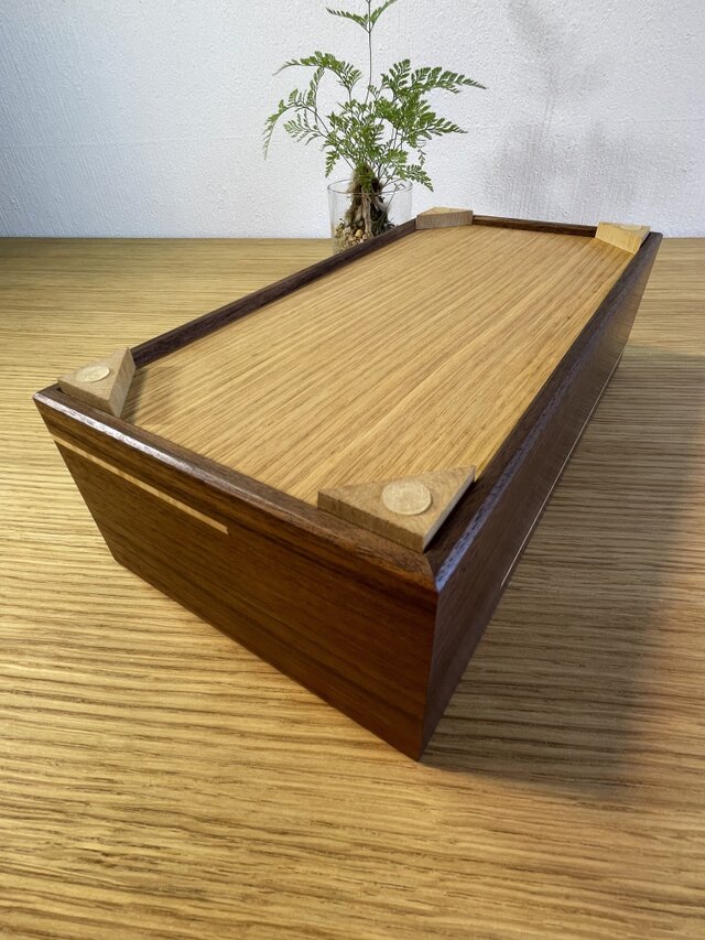 無垢ウォールナットの木組みティッシュケース | iichi 日々の暮らしを