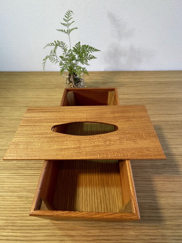無垢 欅（ケヤキ）の木組みティッシュケース | iichi 日々の暮らしを