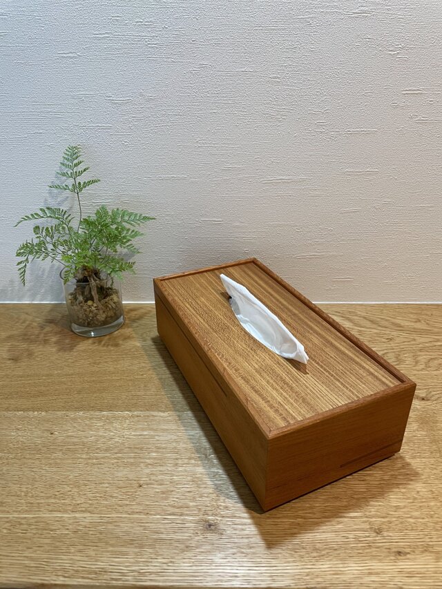 無垢 欅（ケヤキ）の木組みティッシュケース | iichi 日々の暮らしを