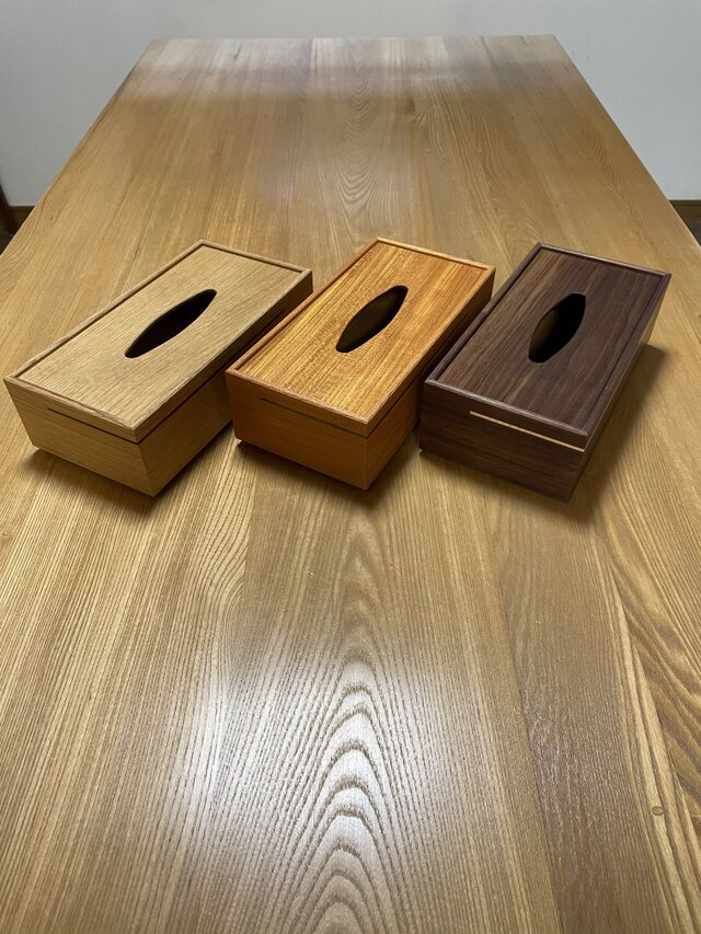 無垢 欅（ケヤキ）の木組みティッシュケース | iichi 日々の暮らしを