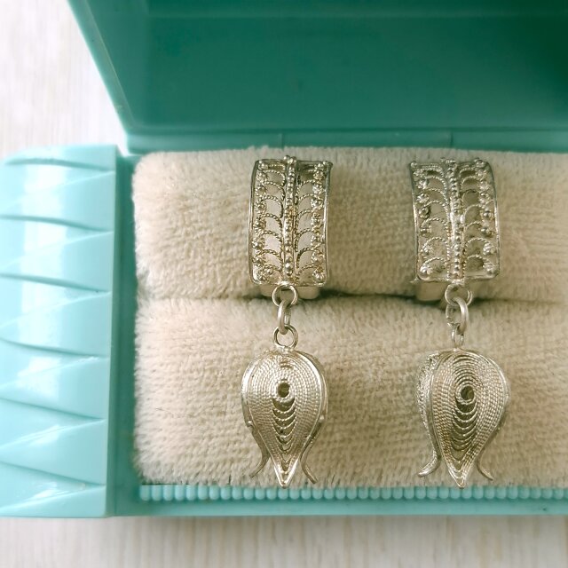 silver800》 filigree tulip dangle シルバー800 ヴィンテージ