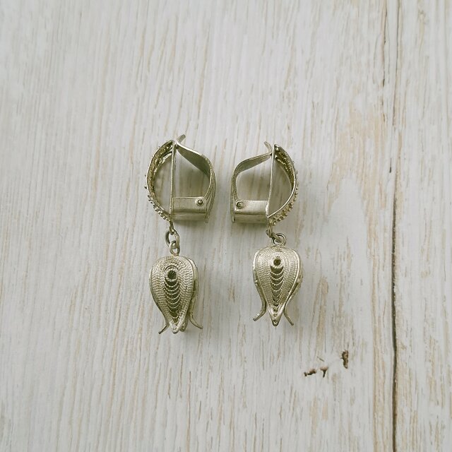 silver800》 filigree tulip dangle シルバー800 ヴィンテージ