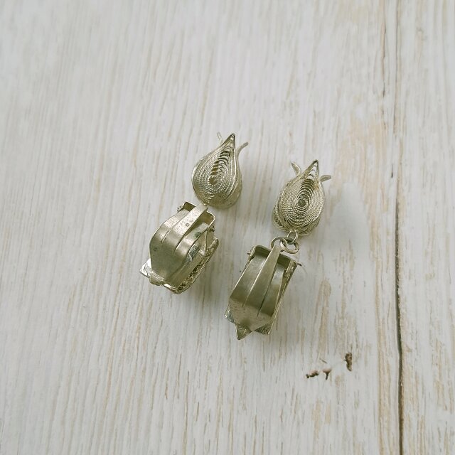 silver800》 filigree tulip dangle シルバー800 ヴィンテージ