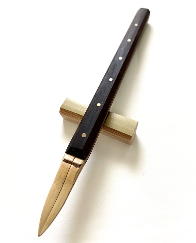 新）琴一ペン 2型 （鉄刀木）タガヤサン① | iichi 日々の暮らしを
