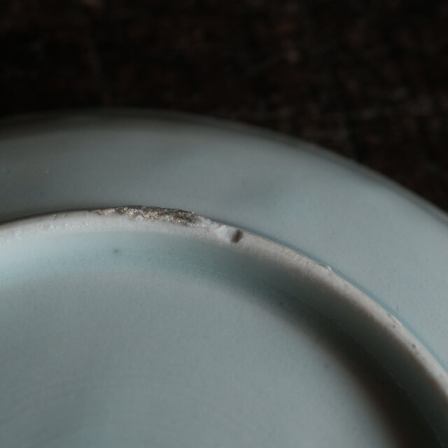 伊万里 花と蝶々◇花蝶文染付中皿 骨董器 antiques アンティーク和食器