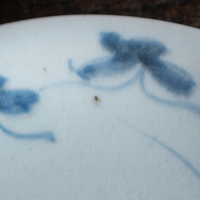 伊万里焼 花と蝶々◇花蝶文染付中皿 骨董器 antiques アンティーク和