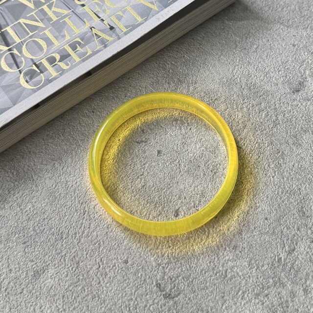 B168-ヴィンテージブレスレット U.S.A. 1960-70s Yellow transparent