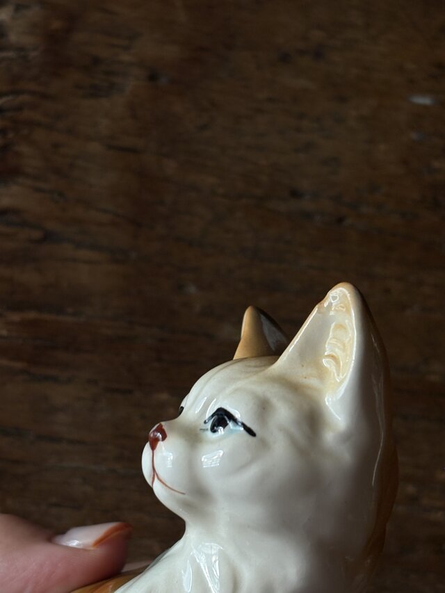 neko 1 フィギュリン 猫 フランスヴィンテージ ブロカントのある