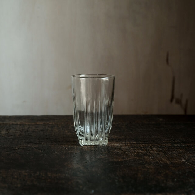 燻んだ色味◇プレスガラスコップ 骨董/antiques 器 アンティークガラス