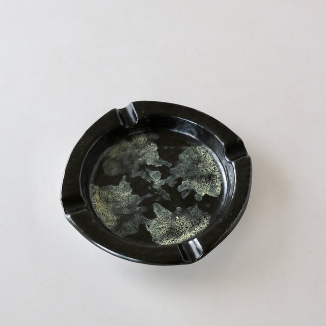 Ceramic Ashtray | iichi 日々の暮らしを心地よくするハンドメイドや