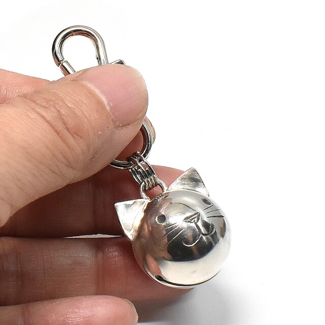 猫 鈴 キーホルダー silver製 No-02 | iichi 日々の暮らしを心地よく