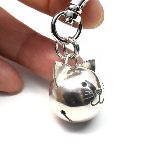 猫 鈴 キーホルダー silver製 No-02 | iichi 日々の暮らしを心地よく
