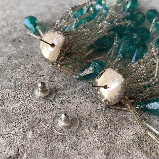 Vintage 70s-80s USA retro green tassel beads big pierce | iichi