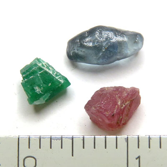 現品限り】自然の造形を愛でる贅沢｜非加熱サファイア・ルビー