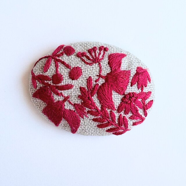 北欧風ことりと草花の刺繍ブローチ【hokuo】#504 | iichi 日々の暮らし