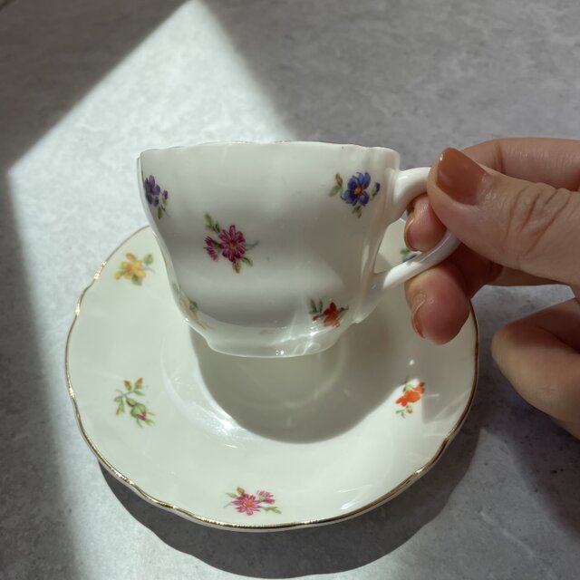 金彩と小花のデミタスカップ＆ソーサー｜Gustavsbergグスタフスベリ