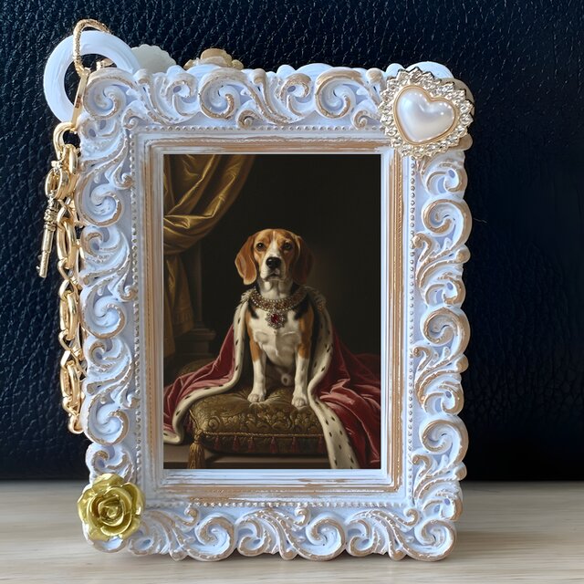 【美品】犬を抱いた少年　額装　Italy製 犬（ビーグル）バッグチャーム ルネサンス風 ホワイト額縁デザイン
