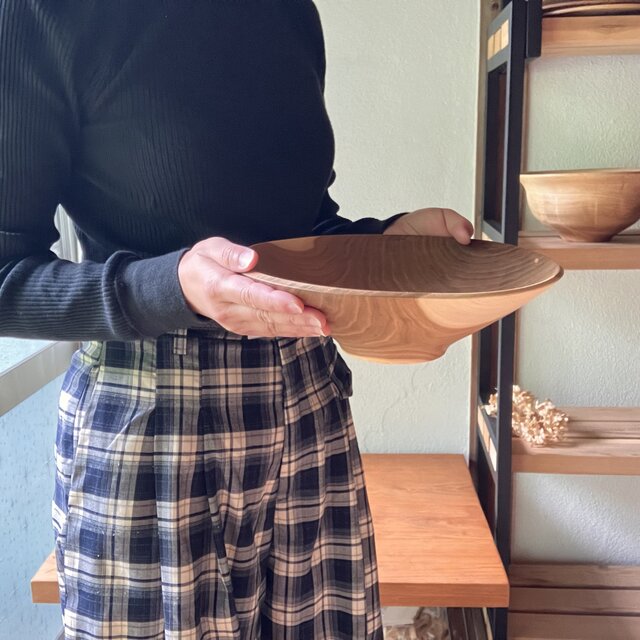 富士山麓産オニグルミのボウル｜毎日に寄り添う木の器〈ガラス