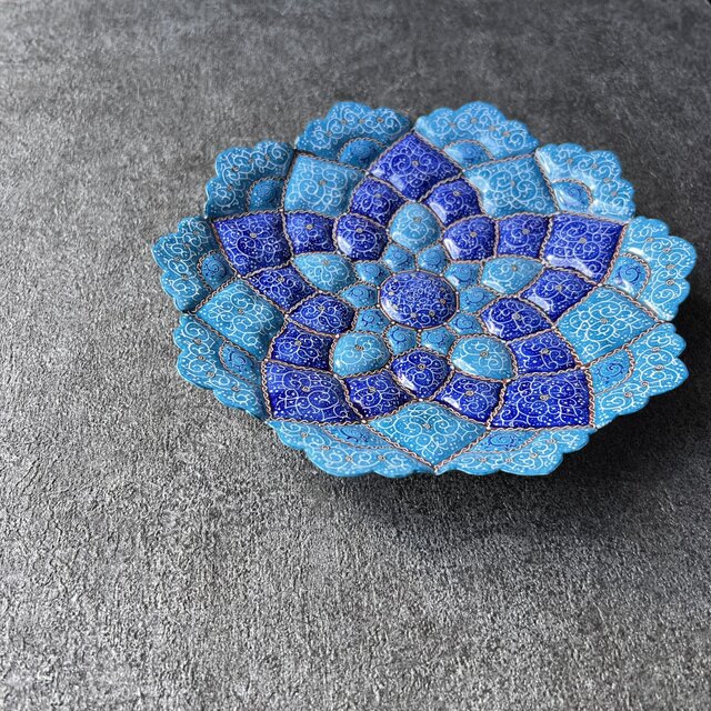 ペルシャのエナメル皿（ミーナーカーリー）飾り皿 Φ20cm 壁飾り