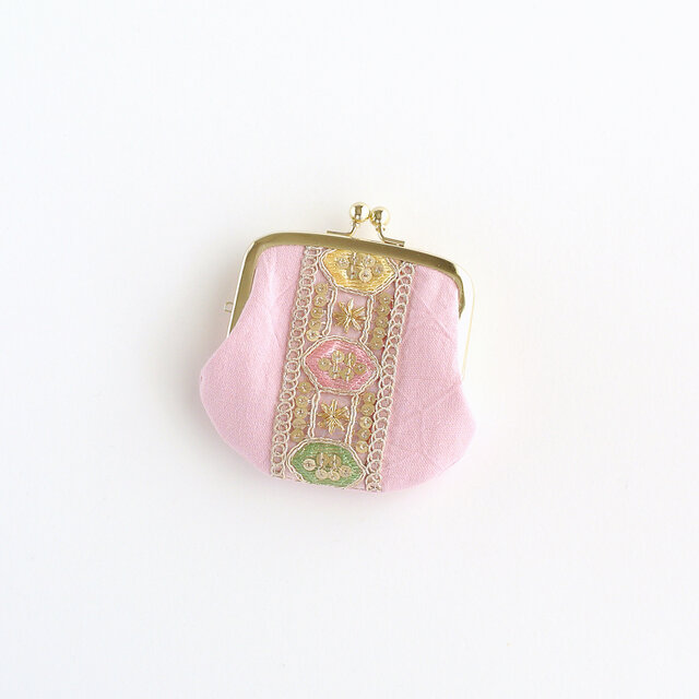 インド刺繍リボンの手のひらがま口ポーチ ピンク | iichi 日々の暮らし