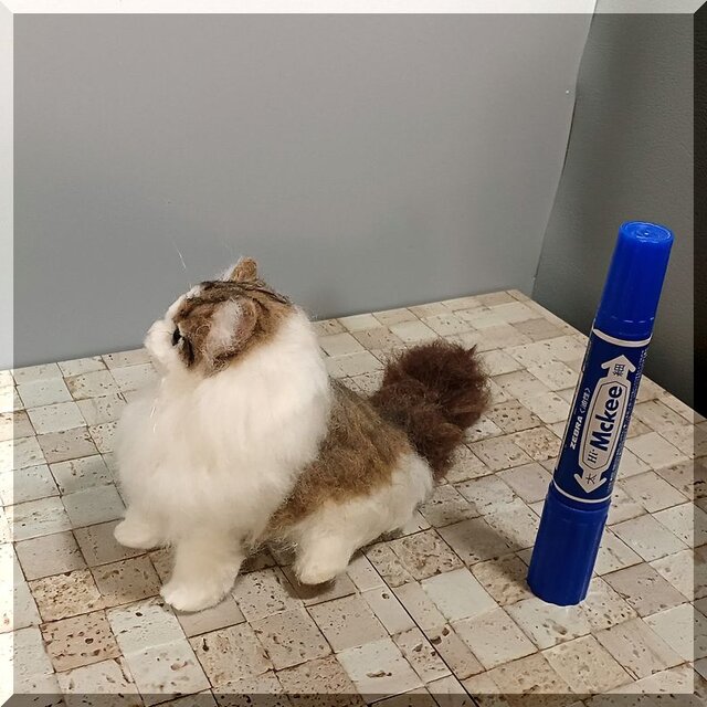 羊毛フェルト 猫 フサフサな キジシロ猫さん ねこ ネコ 猫フィギュア