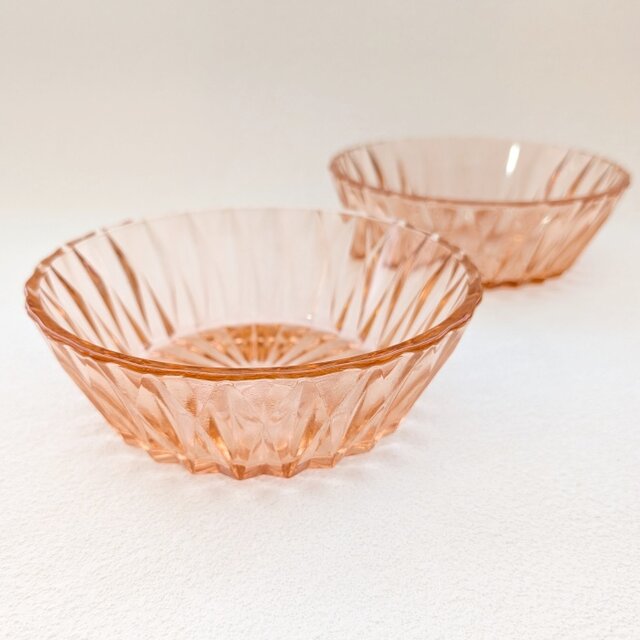 フランス ロザリンピンク ガラス デザートボウル | iichi 日々の暮らし