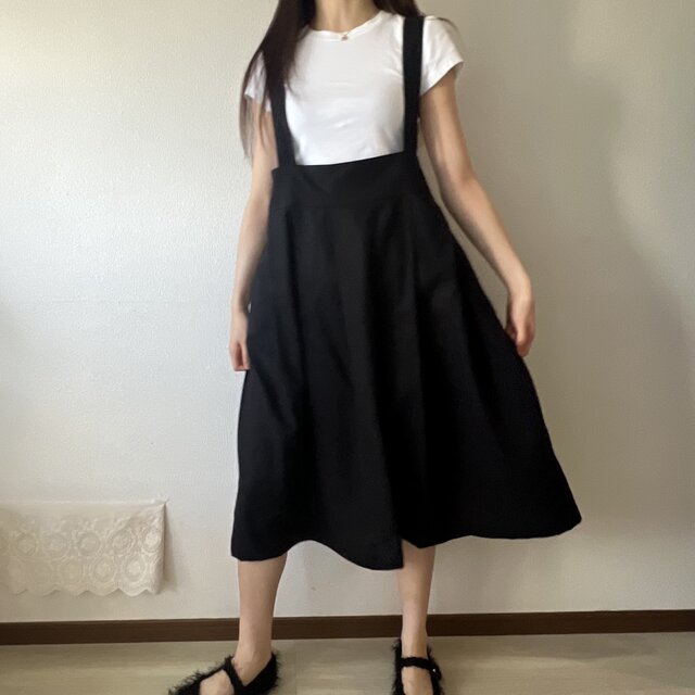 やわらかハーフリネン・大人かわいい サスペンダースカート（ブラック
