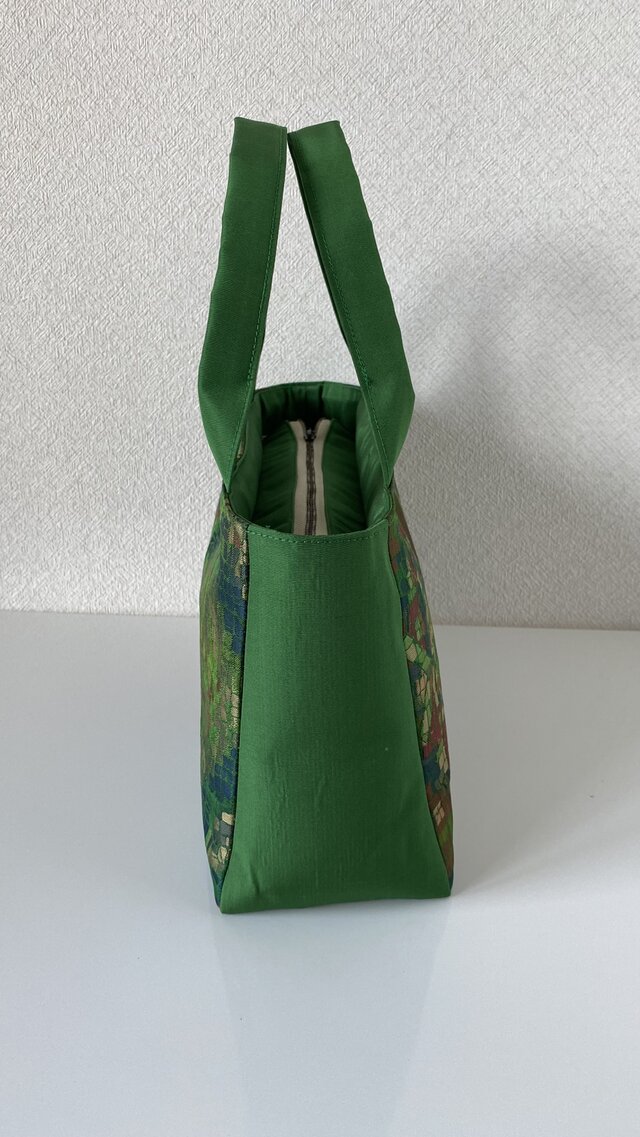 帯リメイクバッグ｜和モダン・華やかな緑が彩る上品な大人の帯バッグ