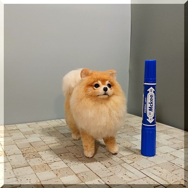 羊毛フェルト 羊毛犬 見上げる　ポメラニアン 羊毛フェルト 犬 ポメラニアン 犬フィギュア | iichi 日々の暮らしを