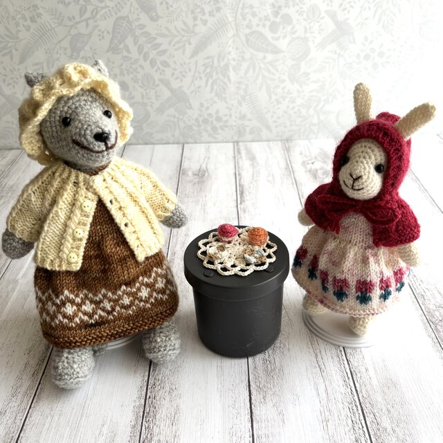 子ウサギ赤頭巾と狼 | iichi 日々の暮らしを心地よくするハンドメイド