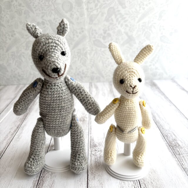 子ウサギ赤頭巾と狼 | iichi 日々の暮らしを心地よくするハンドメイド