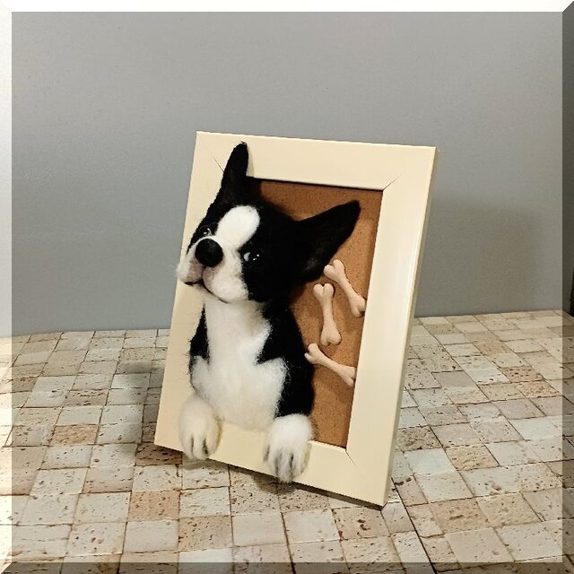 羊毛フェルト 犬 額縁入りボストンテリアさん 犬フィギュア | iichi