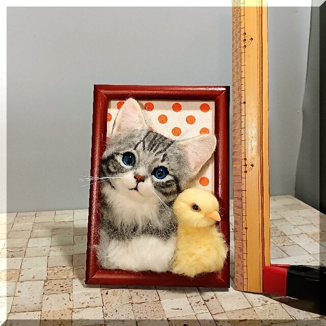 羊毛フェルト 猫 額縁入りアメリカンショートヘアちゃん と お供の
