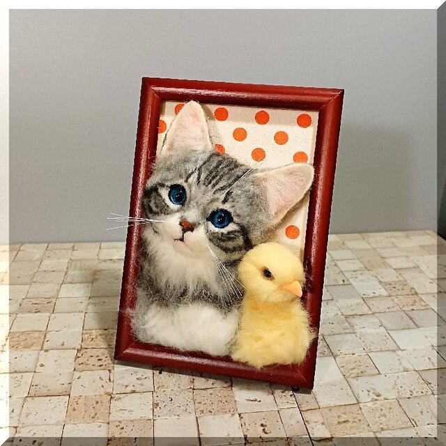 ☆様　猫　羊毛フェルト額縁入り 羊毛フェルト 猫 額縁入りアメリカンショートヘアちゃん と お供の