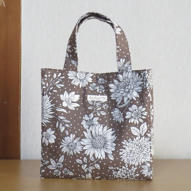 ハンドメイド 花柄 トートバッグ 中型 ミニスクエアトートバッグ☆花柄（ブラウン） | iichi 日々の暮らしを