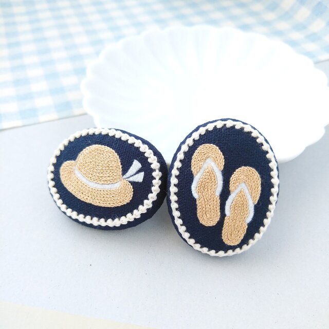 ビーチサンダルのふっくら刺繍ブローチ | iichi 日々の暮らしを