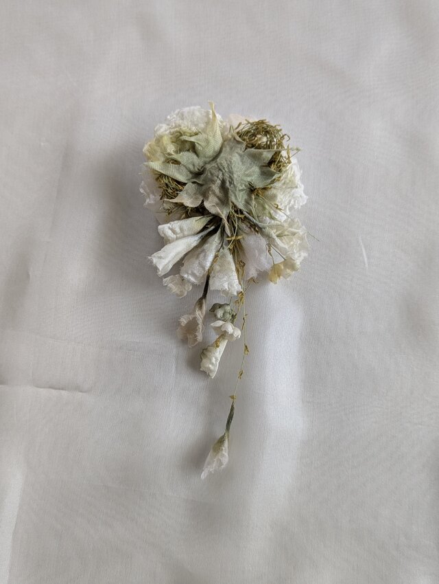 布花 お人形用のお花 (白＆黒） | iichi 日々の暮らしを心地よくする