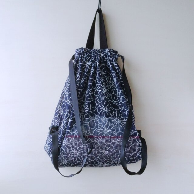 ☆一点物☆ レトロでかわいい涼感 メッシュ巾着リュック 紺フラワー