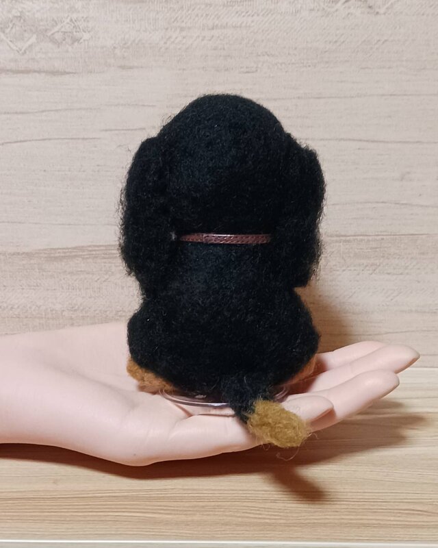 羊毛フェルト ミニチュアダックスフンド お耳フワフワ太めのダックス