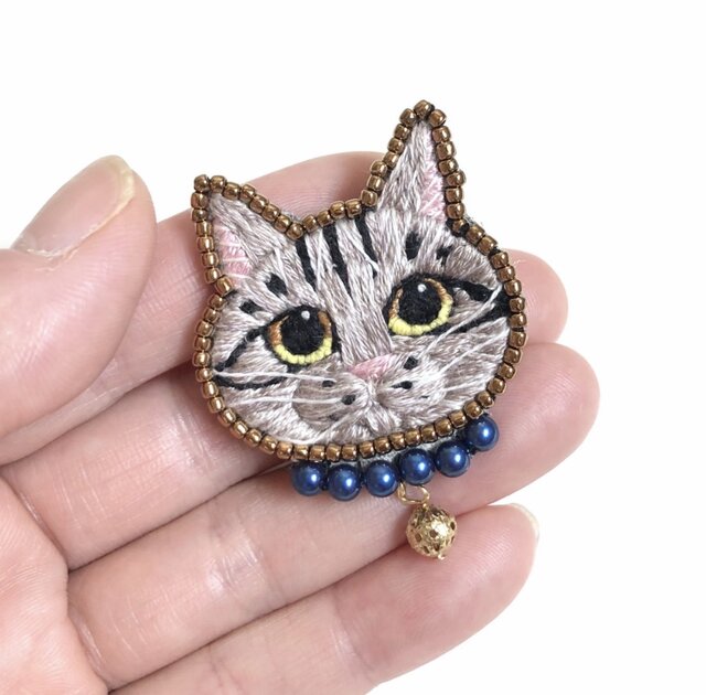 キジトラ】手刺繍ブローチ 2way仕様(バッグチャームオプションあり) 猫
