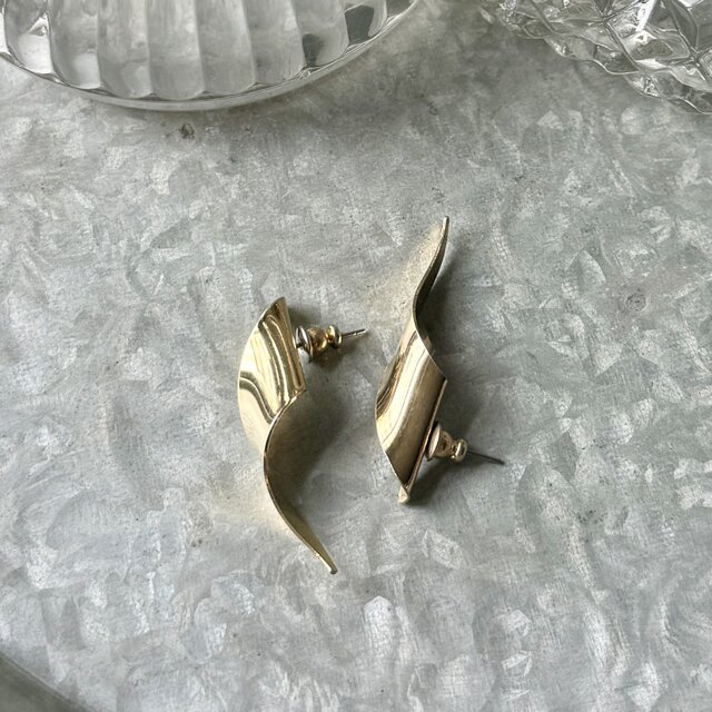 ヴィンテージ ピアス P833-ヴィンテージピアス U.S.A. 1980-90's Gold Tone 3D Sculptural