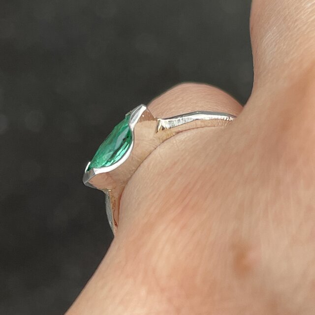 エメラルド 0.53ct マーキスカット シルバーSV925リング | iichi 日々